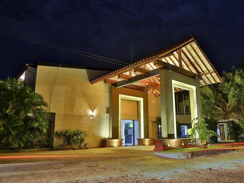 Miridiya Lake Resort Anuradhapura Zewnętrze zdjęcie